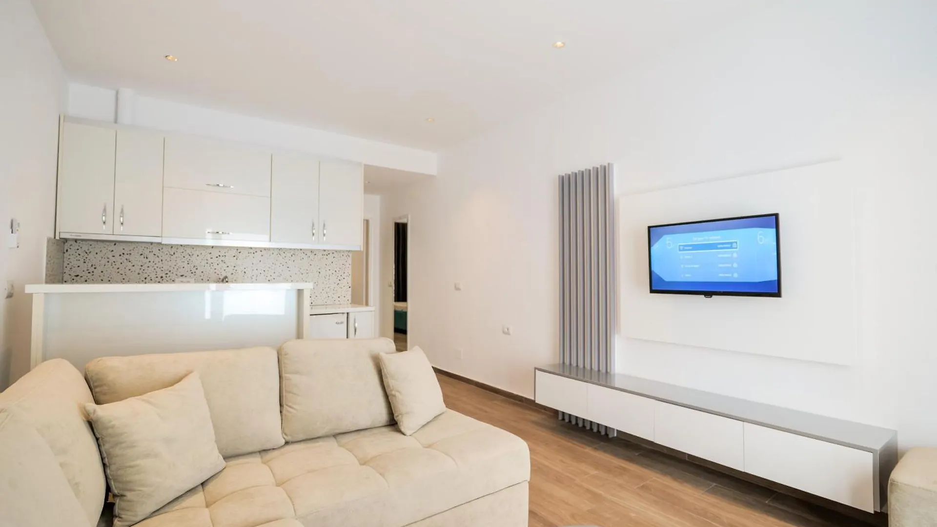 Ajlina Apartments 卡萨米尔 0*,  阿尔巴尼亚