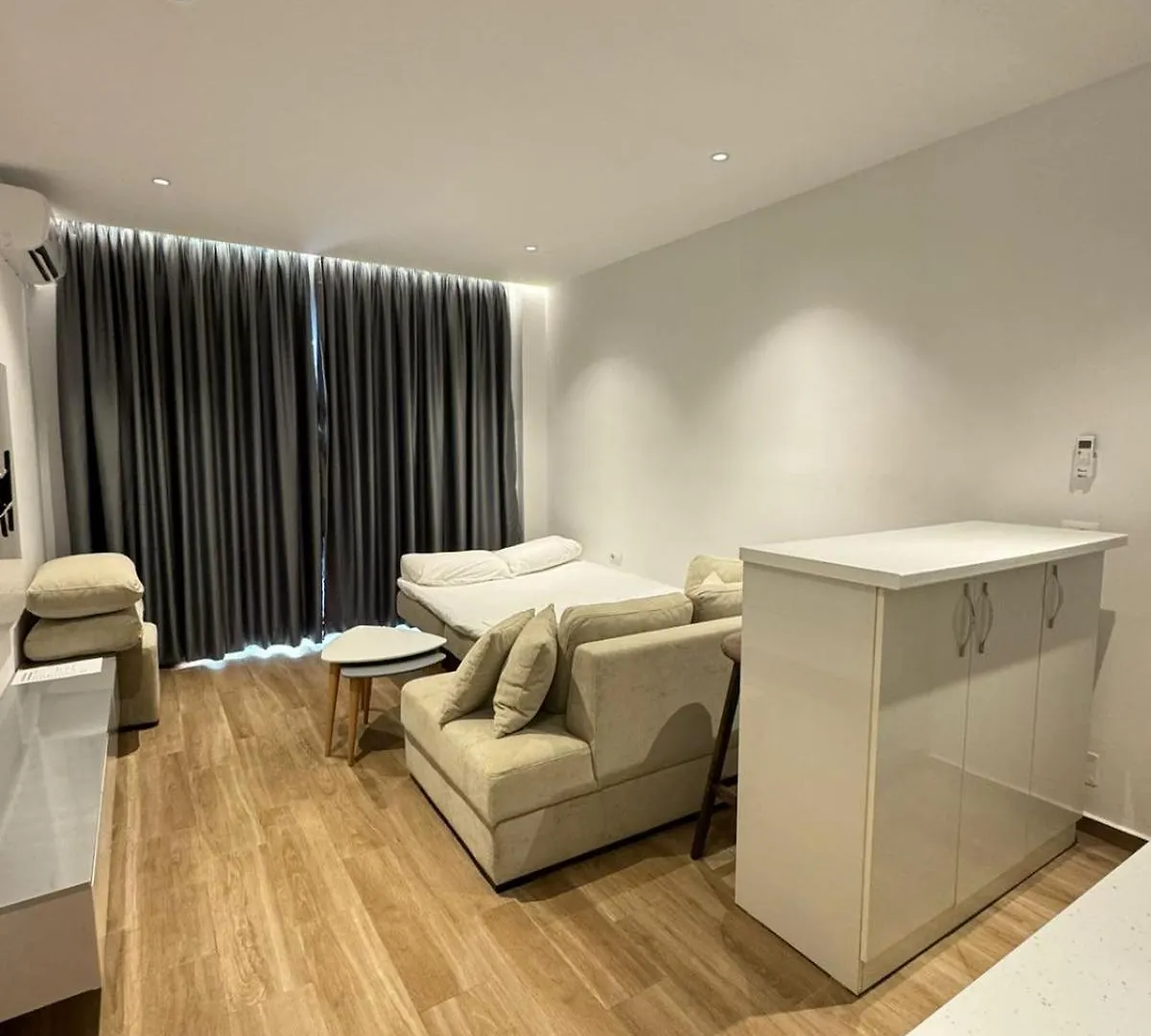 Ajlina Apartments 卡萨米尔